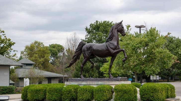 kentucky horse statue
