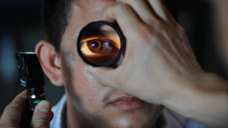 eye exam by an optometrist