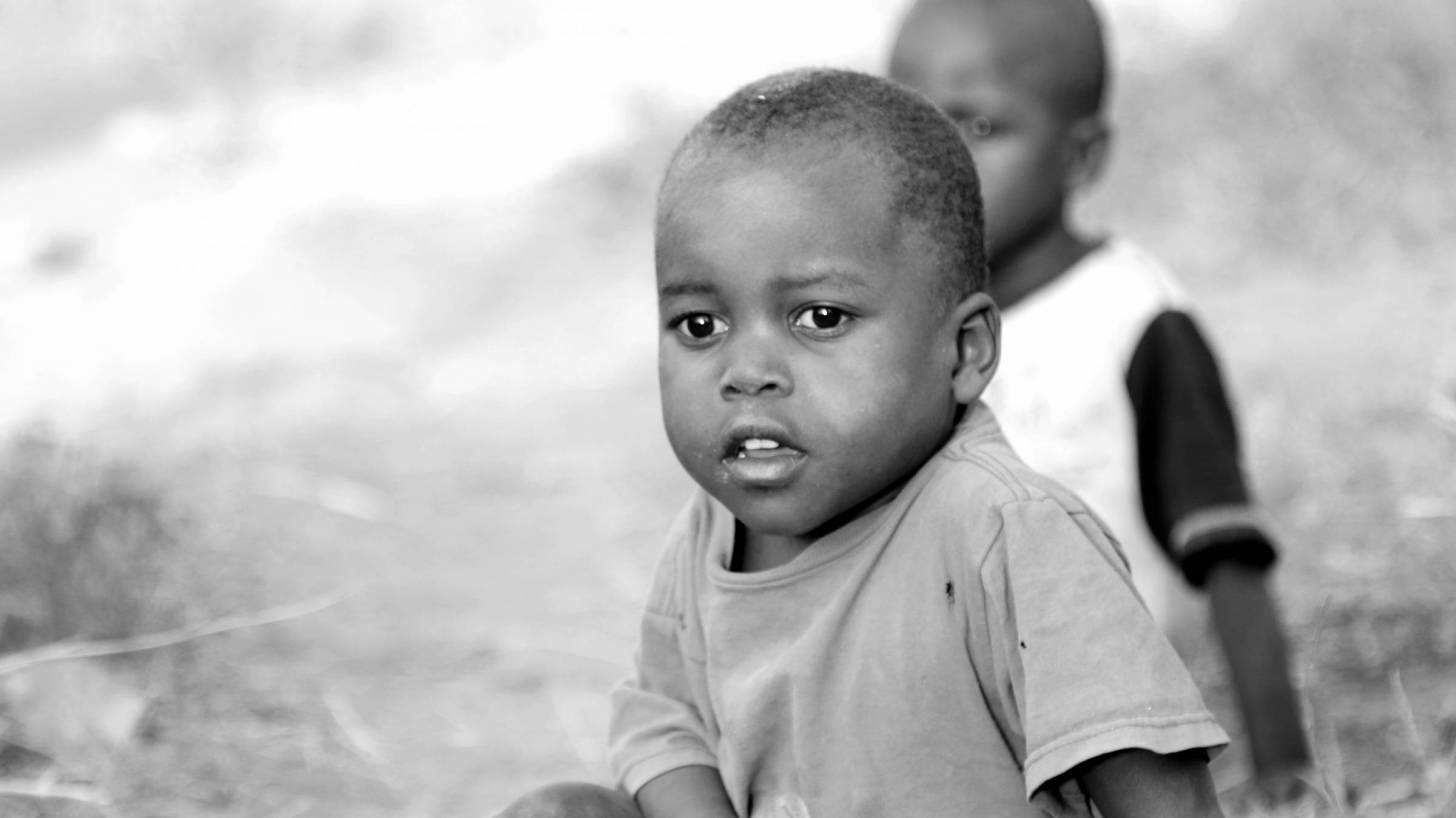 young children in africa who need vaccines