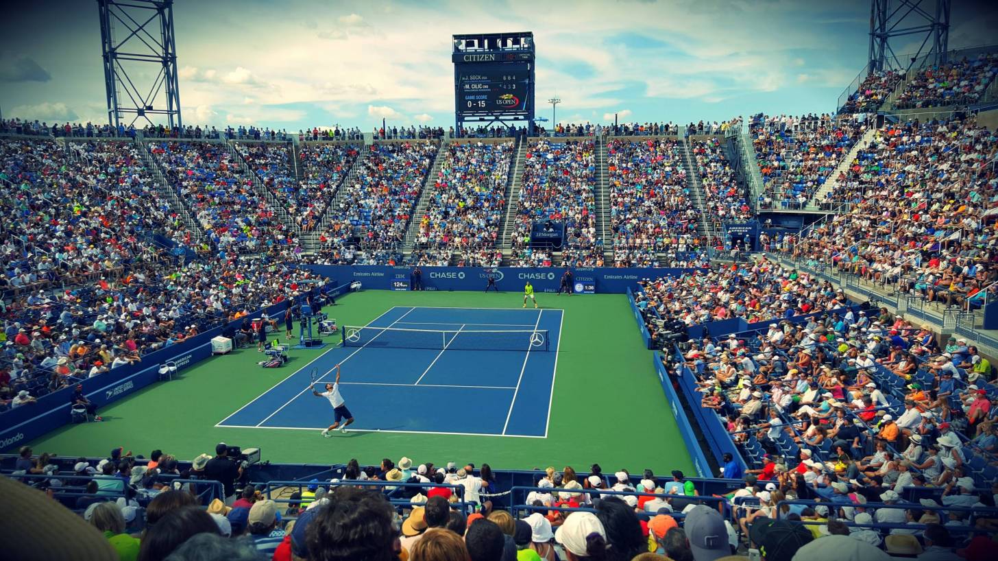 us open stadiium filled with fans