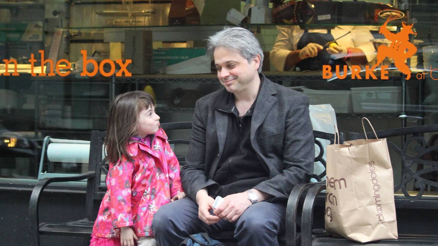 dad and daughter on a NYC bench