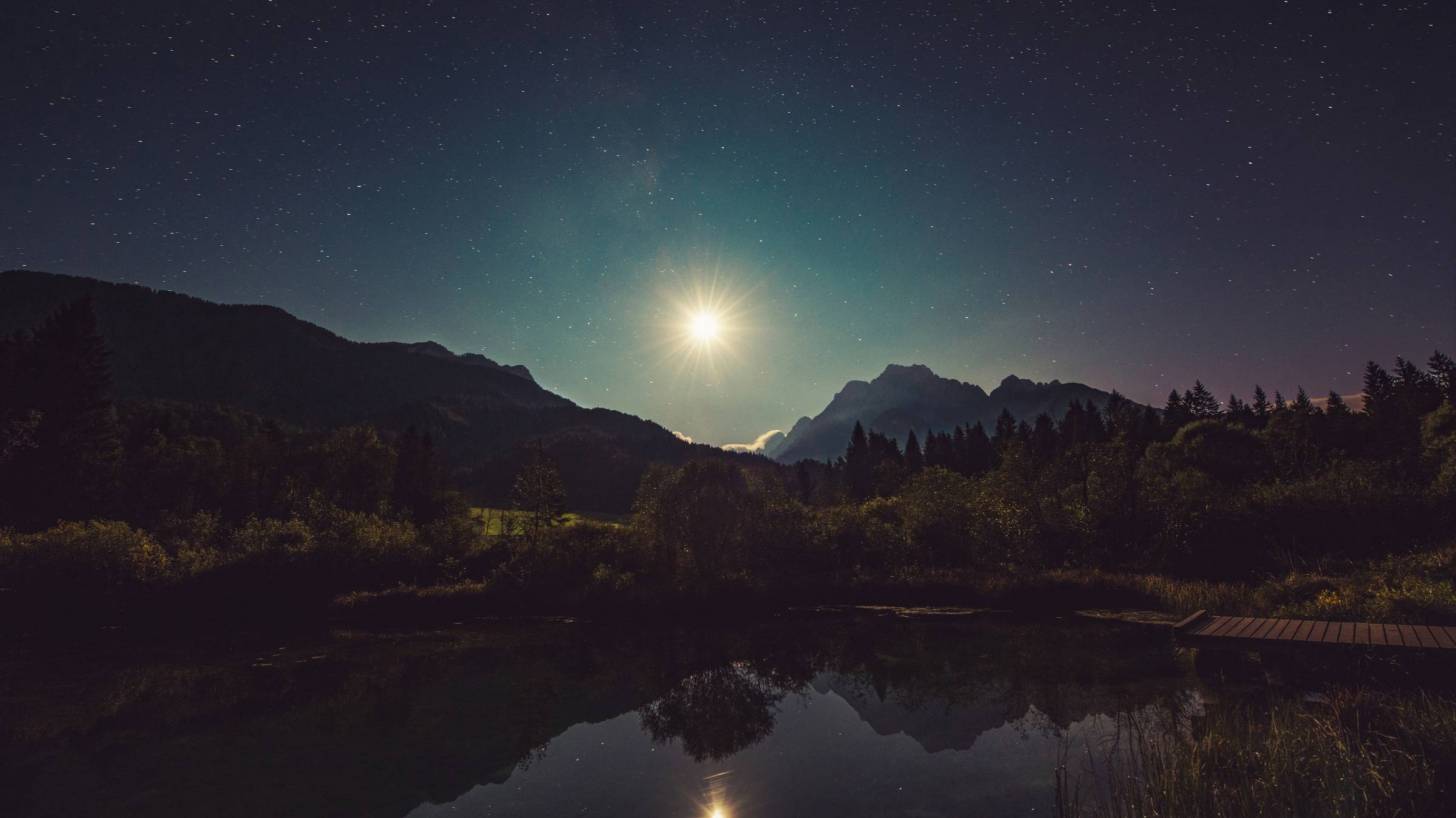 moon shine reflecting in lake