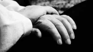 older hands with arthritis